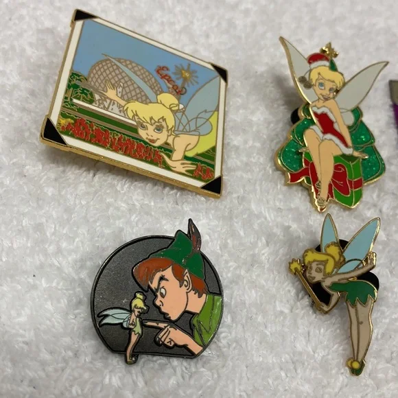 Disney trading pin tinker bells, Peter Pan, Christmas Epcot - Picture 4 of 5